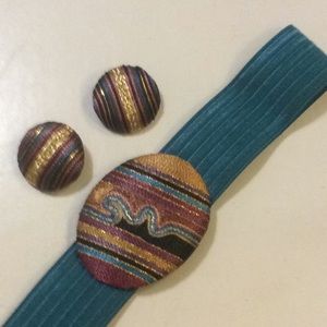WOMEN’S STRETCH BELT W/MATCHING BUCKLE & EARRINGS